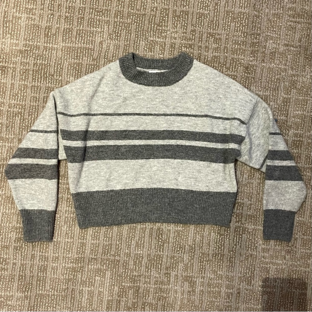 Grey Cropped Knit Sweater || Topshop
